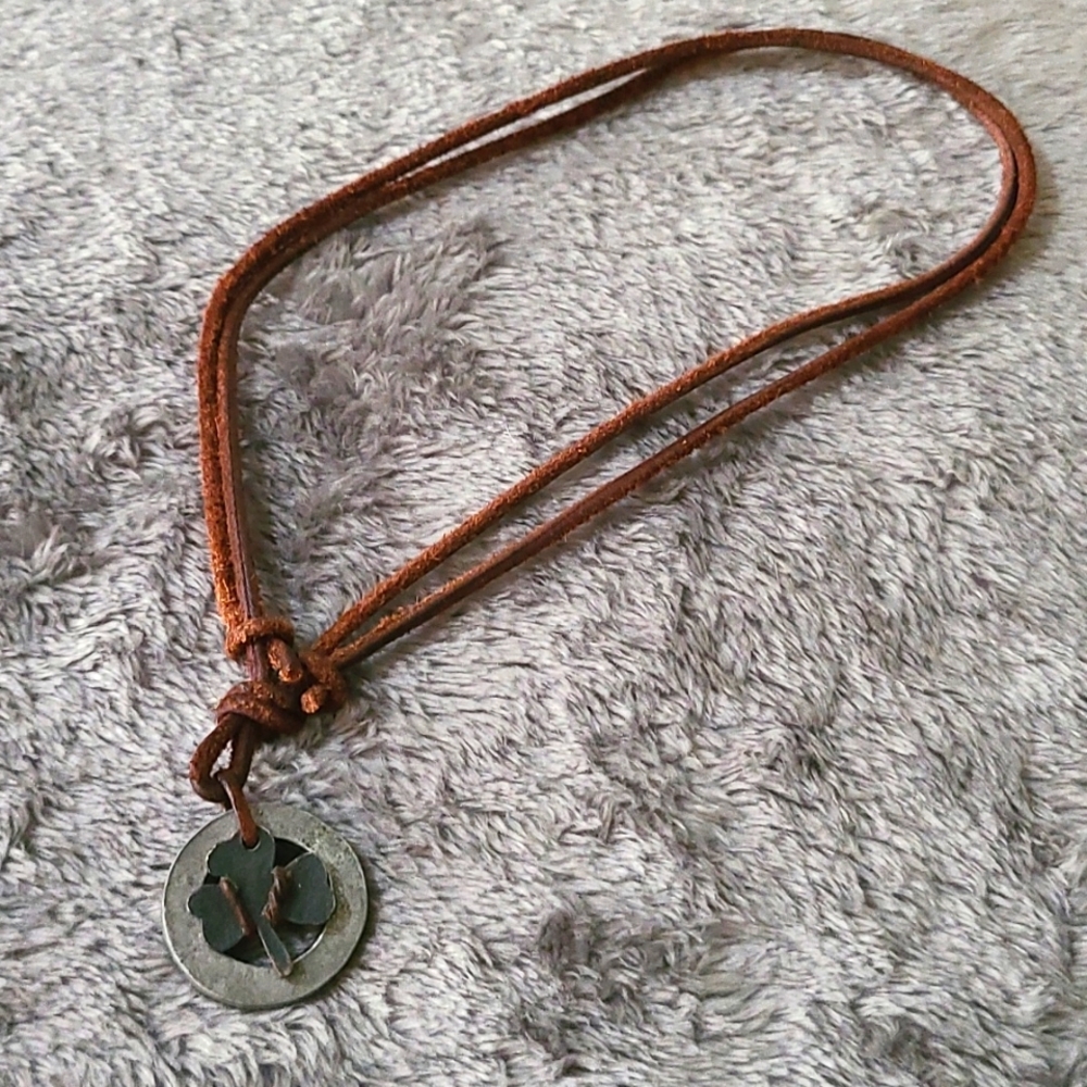 Clover Stone Necklace